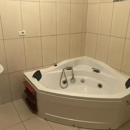 Apartament Vis Summerland Lägenhet
